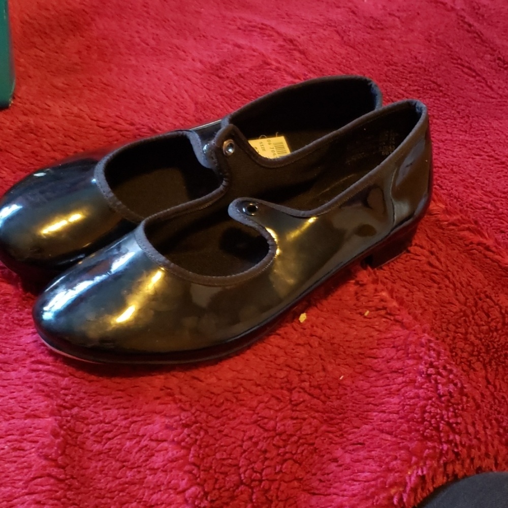 Tap shoes